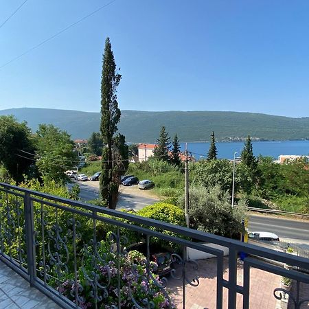 Vila Corovic Кумбор Экстерьер фото