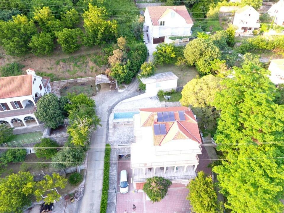 Vila Corovic Кумбор Экстерьер фото