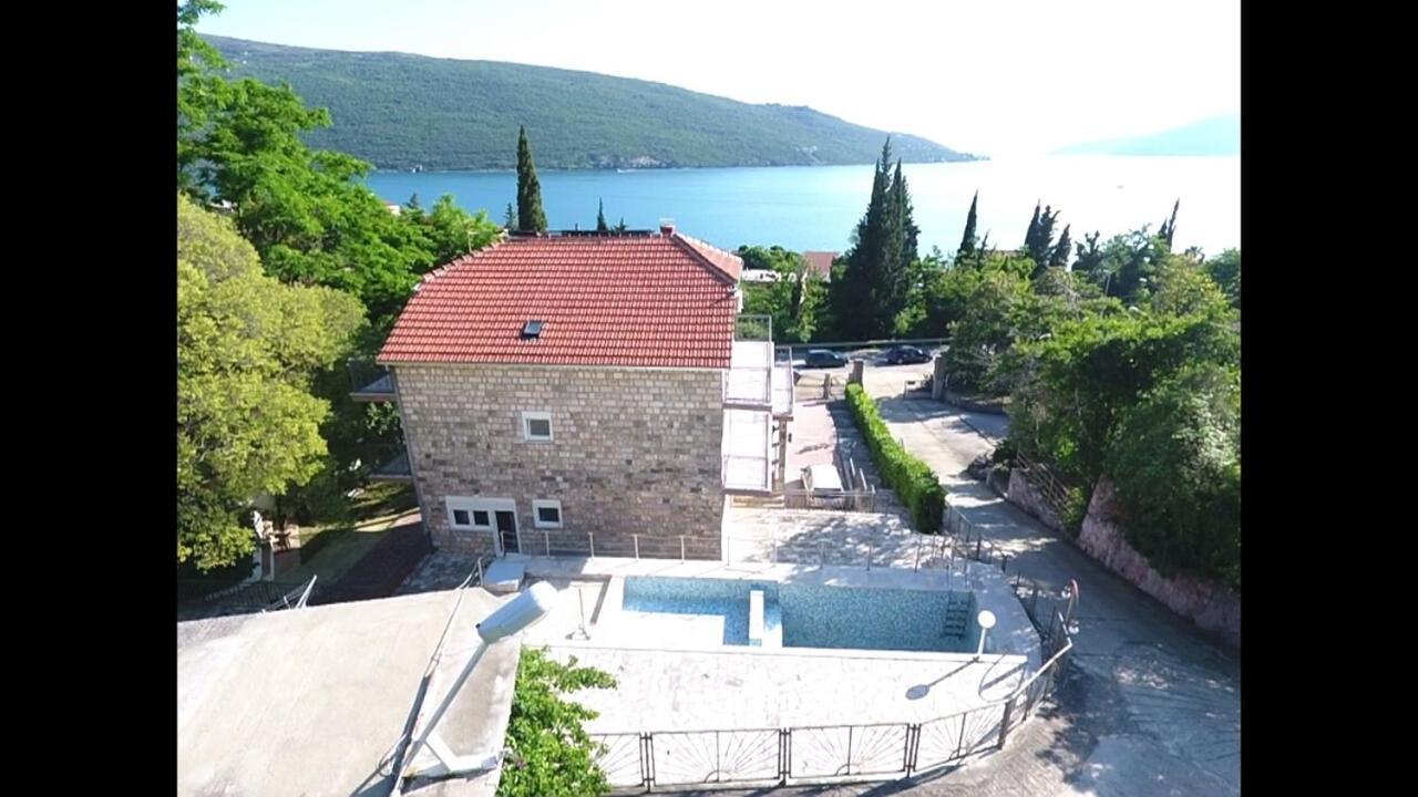 Vila Corovic Кумбор Экстерьер фото